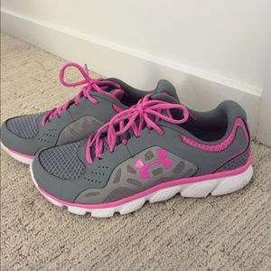 Underarmour grey and pink size 6.5 mesh sneakers